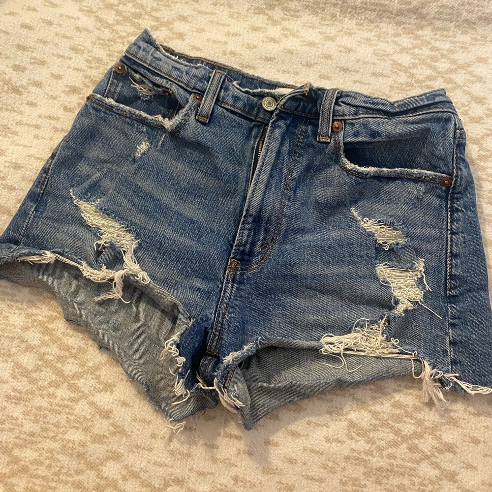 Abercrombie The Mom Short Curve Love